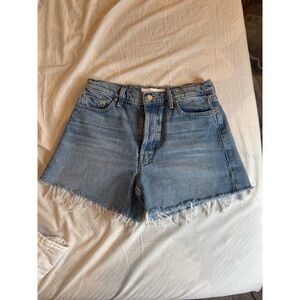 Classic High-Waist Frayed Denim Shorts - Light Blue